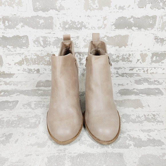 New DOLCE VITA Gladice Double Zip Bootie In Taupe W758 - Picture 7 of 12